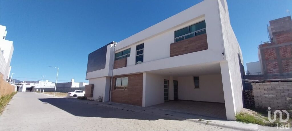 Se vende casa en Fracc Villa Elisa , Zona Plateada, Pachuca, Hidalgo