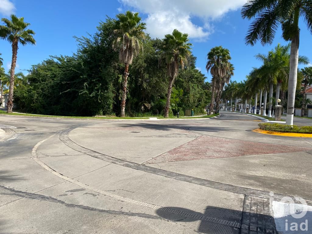 VENTA DE TERRENO EN VILLA MAGNA EN CANCUN QUINTANA ROO