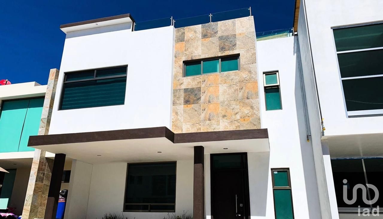 VENTA DE CASA EN RESIDENCIAL PLATINUM