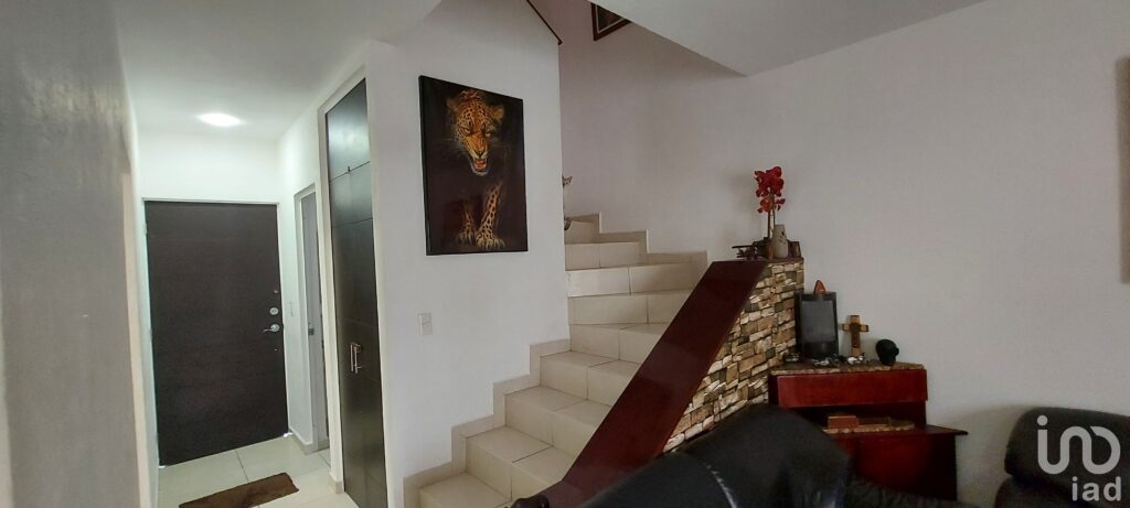 VENTA DE CASA DE 3 RECÁMARAS MAS ESTUDIO EN JARDINES DEL SUR 3, CANCÚN QUINTANA ROO