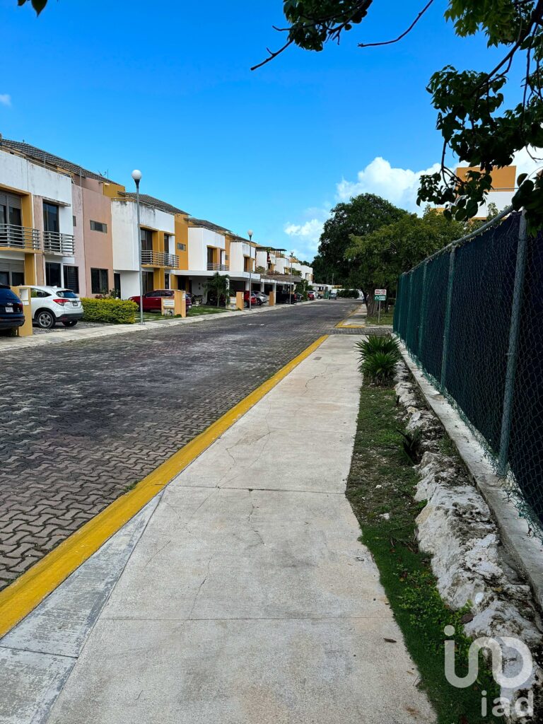 CASA EN CENTRO CANCUN ,YIKAL CANCUN