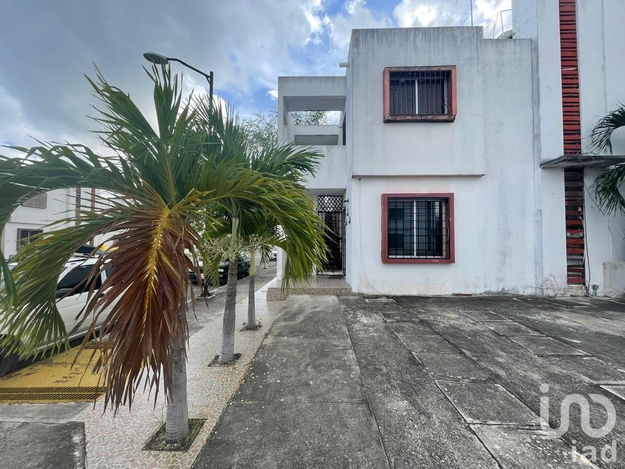 CASA DUPLEX EN PLANTA BAJA, SM 214, FRACCIONAMIENTO ALEJANDRÍA, NORTE DE CANCÚN, QUINTANA ROO.