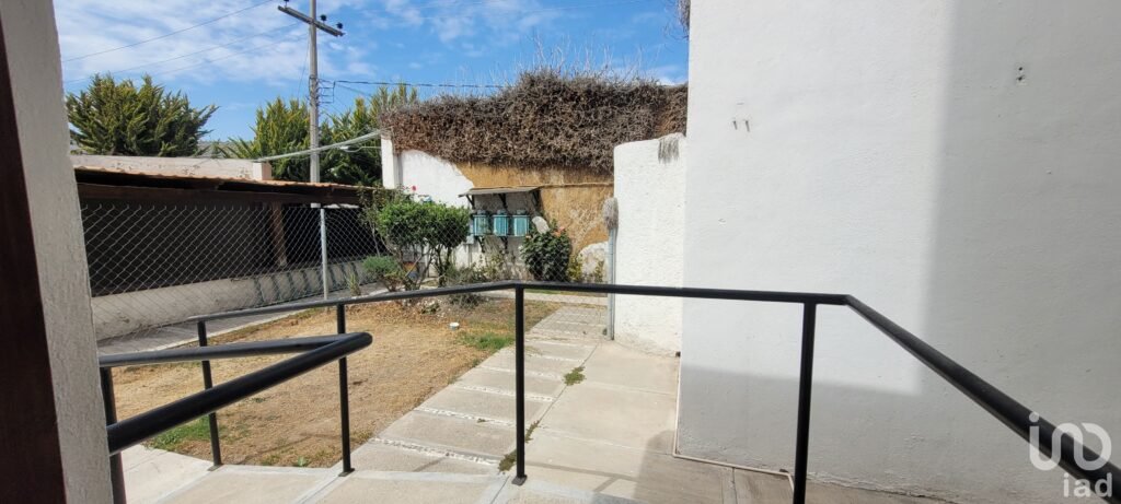 Se rentan oficinas con amplio estacionamiento en Mineral de la Reforma, Pachuca, Hidalgo