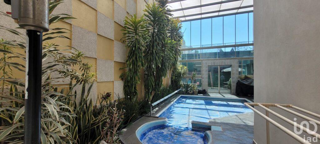 Se vende casa con Alberca en el Club de Golf, Pachuca, Hidalgo.