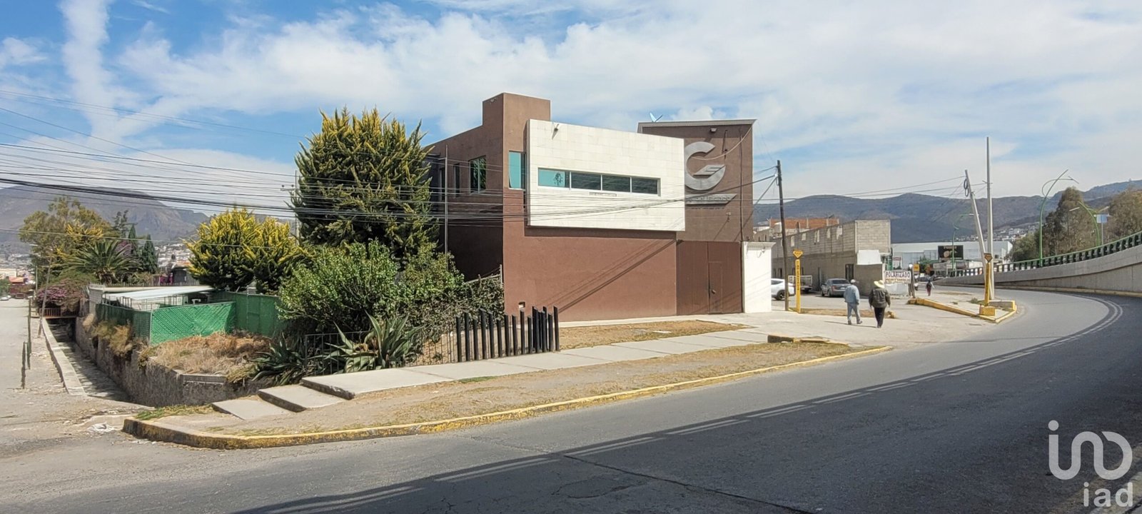 Se rentan oficinas con amplio estacionamiento en Mineral de la Reforma, Pachuca, Hidalgo