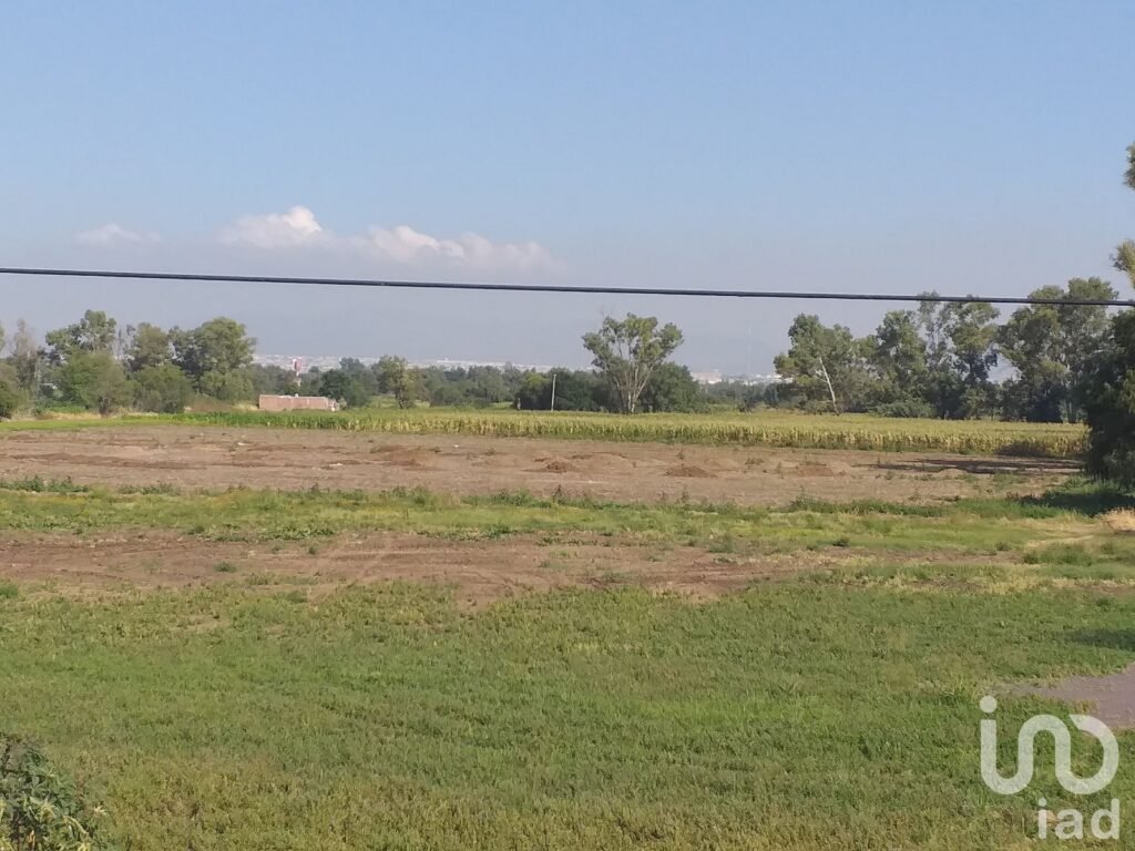 Terreno en venta sobre carretera cuota a Celaya, Corregidora, Querétaro