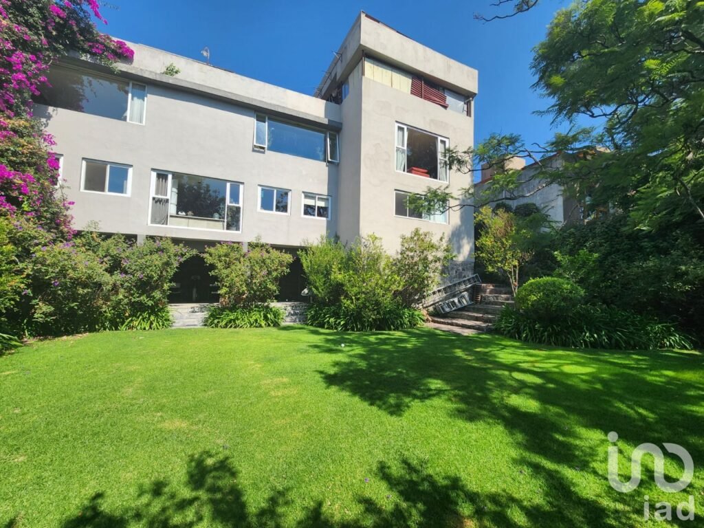 Casa en venta en Lomas de Santa Fe