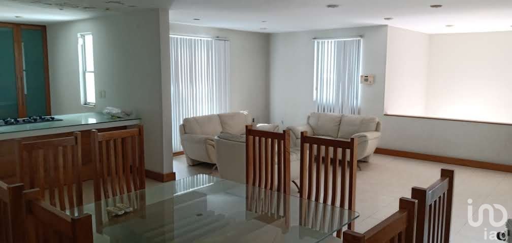 Se renta  departamento amueblado, de dos niveles en col.  Unidad Nacional, Cd. Madero , Tamaulipas