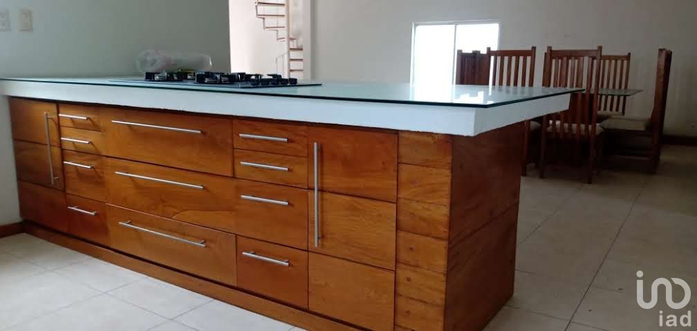 Se renta  departamento amueblado, de dos niveles en col.  Unidad Nacional, Cd. Madero , Tamaulipas