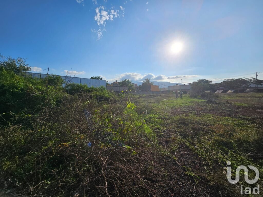 TERRENO EN VENTA COMERCIAL Y/O RESIDENCIAL 6,333M2 BENITO JUAREZ OTE. TEPIC, NAY.