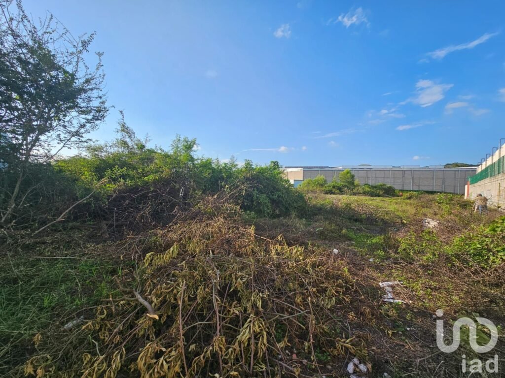 TERRENO EN VENTA COMERCIAL Y/O RESIDENCIAL 6,333M2 BENITO JUAREZ OTE. TEPIC, NAY.