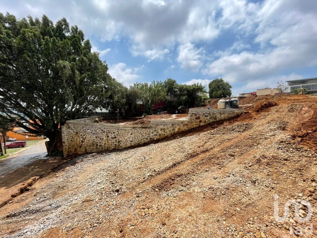 Venta de terreno en el Norte, Lomas de Ahuatlan, Cuernavaca Morelos