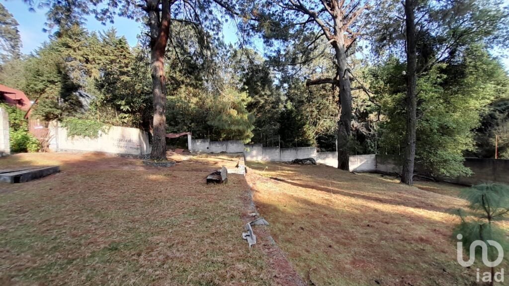 Terreno en Venta 1570m2 en Huitzilac Morelos $950,000