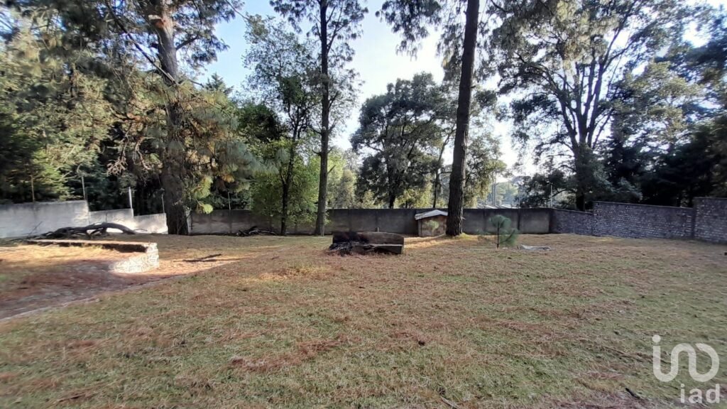 Terreno en Venta 1570m2 en Huitzilac Morelos $950,000