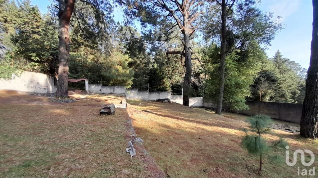 Terreno en Venta 1570m2 en Huitzilac Morelos $950,000