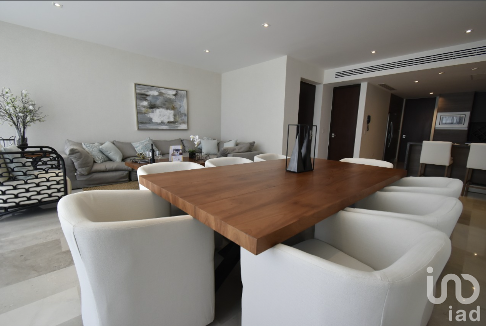 Departamento en venta  con vista al mar ubicado en Puerto Cancún, Quintana Roo