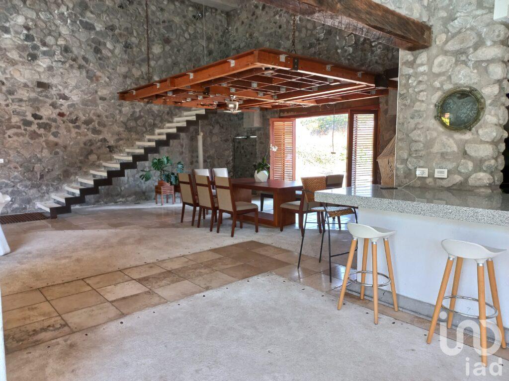 Casa en Venta en Club de Golf Santa Fe, Xochitepec, Morelos, ¡OPORTUNIIDAD!