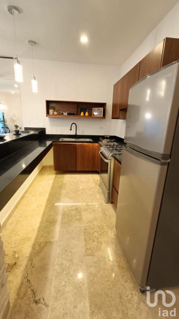 Casa de Lujo en Residencial Arbolada con Alberca