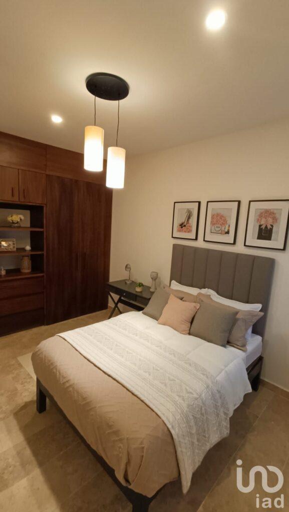 Casa de Lujo en Residencial Arbolada con Alberca