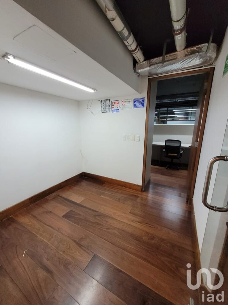 OFICINA EN RENTA EN BOSQUE DE LAS LOMAS, MIGUEL HIDALGO, CDMX