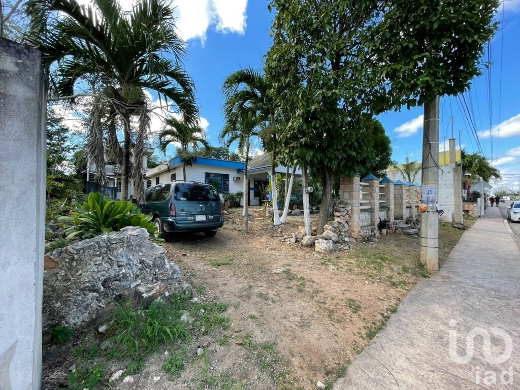 TERRENO EN AVENIDA PRINCIPAL EN JOSE MARIA MORELOS, QUINTANA ROO