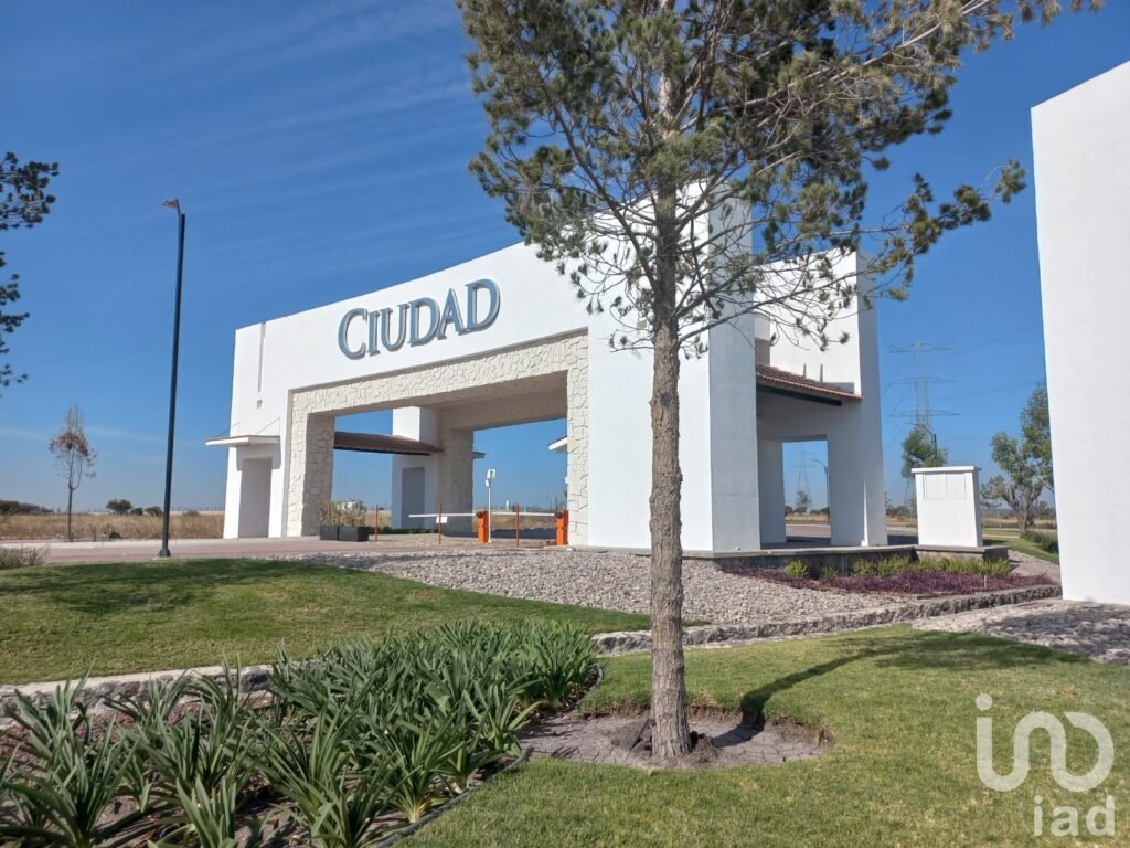 Terreno en venta en Ciudad Maderas, Corregidora Querétaro