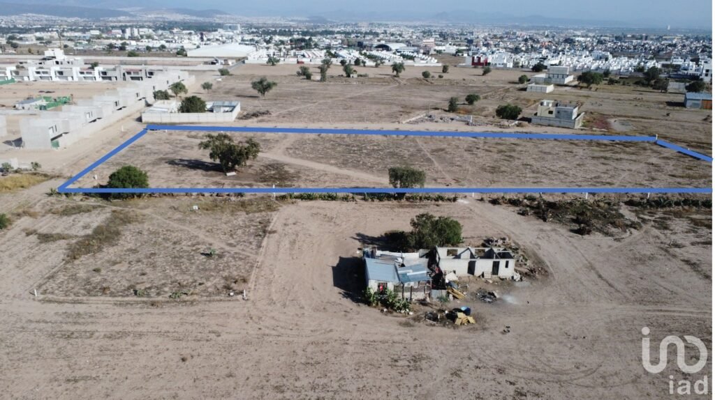 Terreno, ubicado en el Huixmi, rodeado de fraccionamientos residenciales