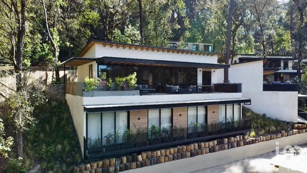 Venta de residencia en el exclusivo Rancho Avándaro Country Club