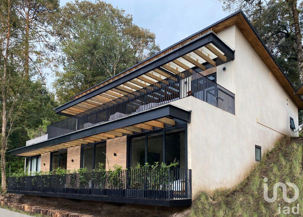 Venta de residencia en el exclusivo Rancho Avándaro Country Club