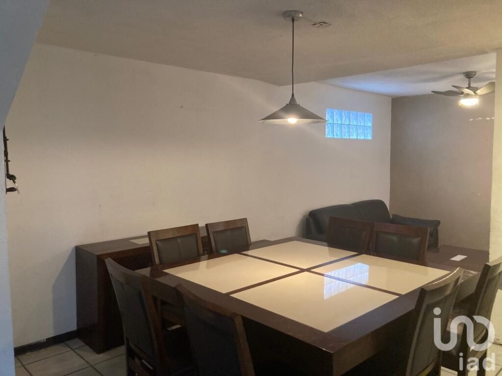 CASA EN VENTA CALLE VILLAS DEL BATÁN FRACCIONAMIENTO VILLAS CAMPESTRE CORREGIDORA