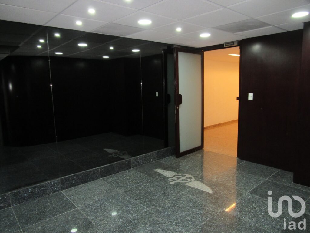 OFICINA EN RENTA EN BOSQUE DE LAS LOMAS, MIGUEL HIDALGO, CDMX