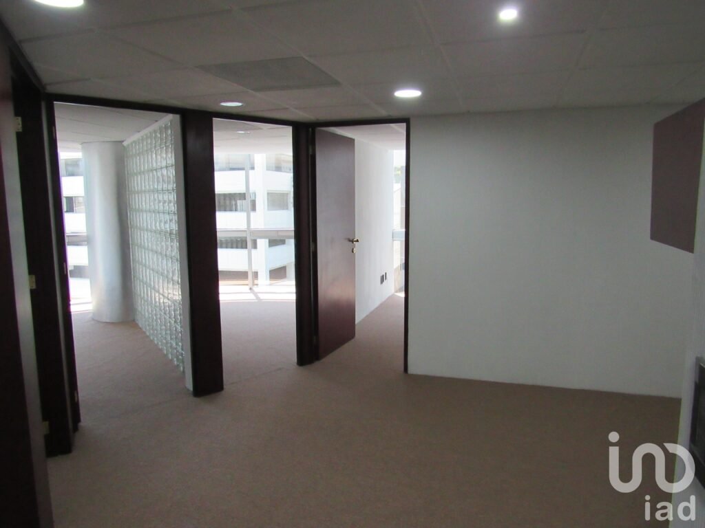 OFICINA EN RENTA EN BOSQUE DE LAS LOMAS, MIGUEL HIDALGO, CDMX