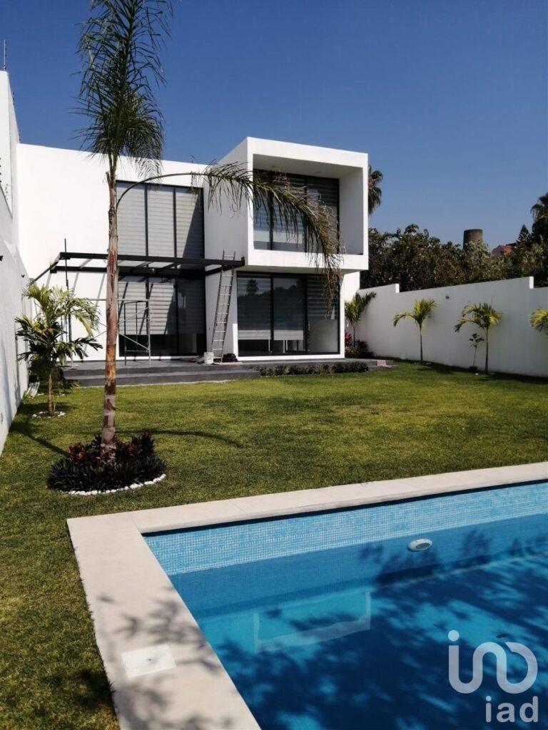 Casa en Venta con Alberca en Burgos Cuernavaca, Temixco, Morelos