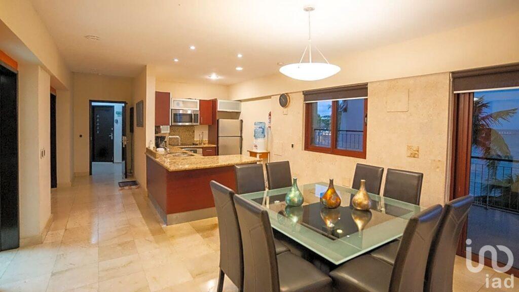 DEPARTAMENTO BEACH FRONT EN VENTA  - PLAYA DEL CARMEN