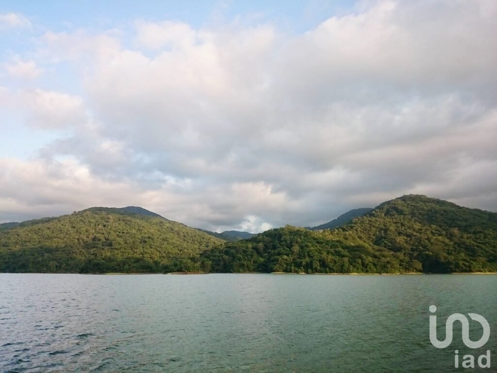 Terreno en Venta Presa Cajón de Peña (La Presa), en Tomatlán, Jalisco.