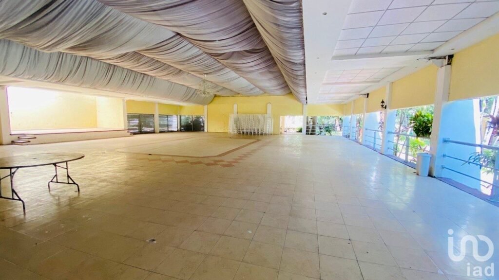 BALNEARIO A POCOS MINUTOS DE LA AUTOPISTA DEL SOL