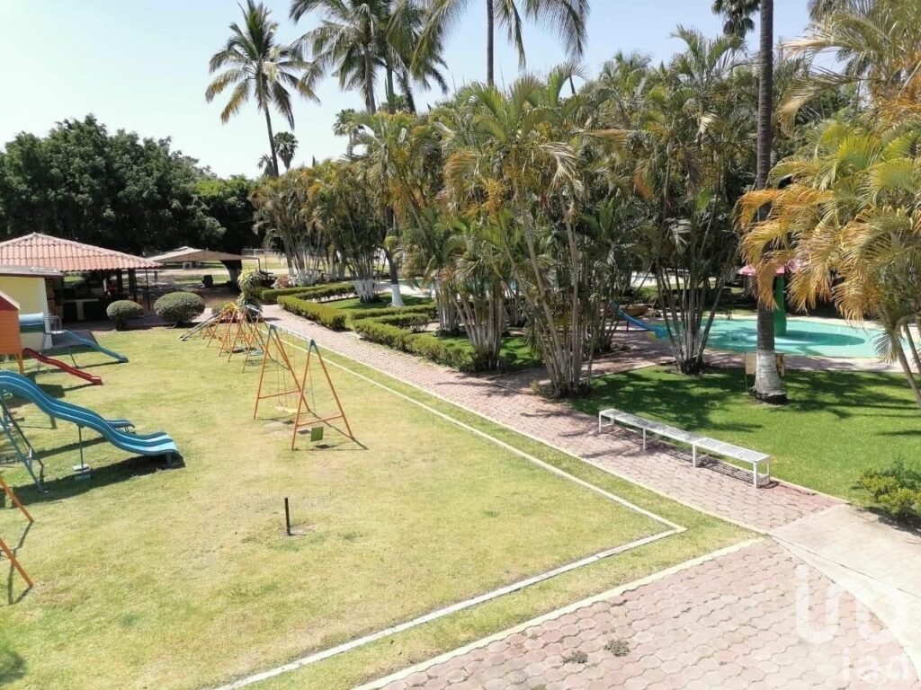 BALNEARIO A POCOS MINUTOS DE LA AUTOPISTA DEL SOL