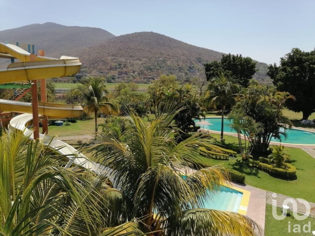 BALNEARIO A POCOS MINUTOS DE LA AUTOPISTA DEL SOL