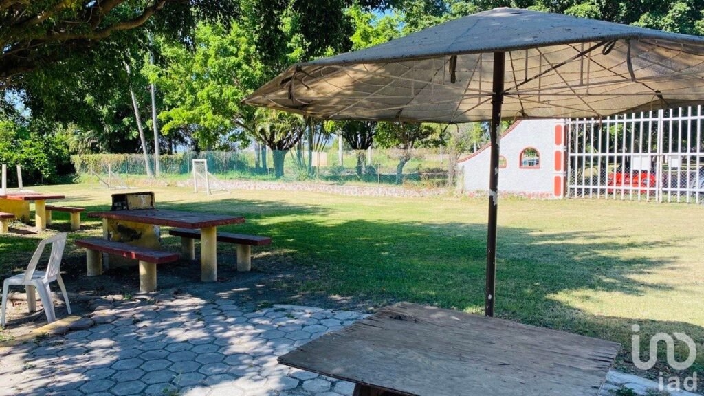 BALNEARIO A POCOS MINUTOS DE LA AUTOPISTA DEL SOL
