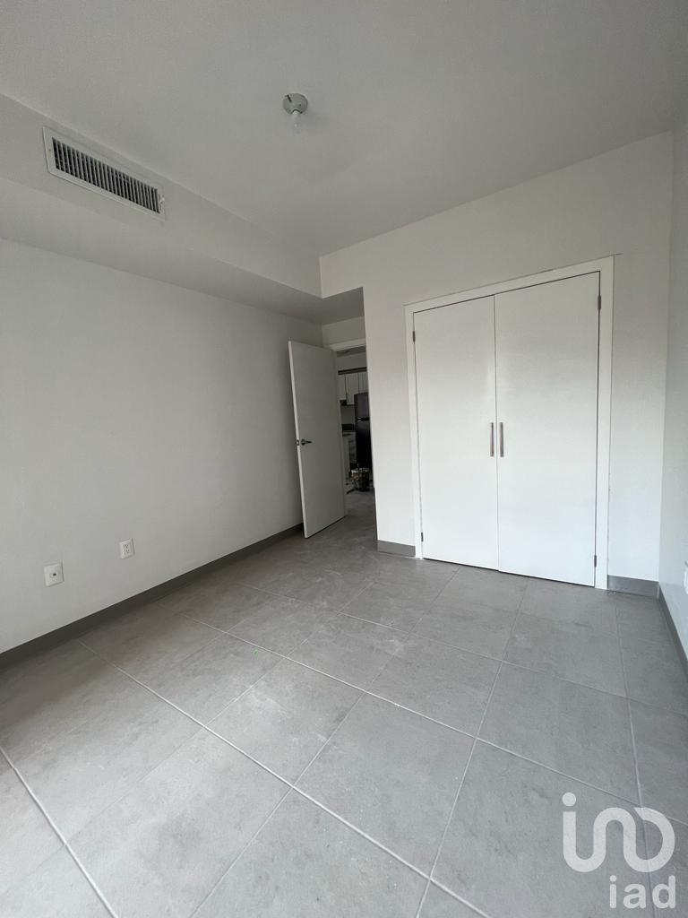 departamento en renta en desarrollo privado con alberca.