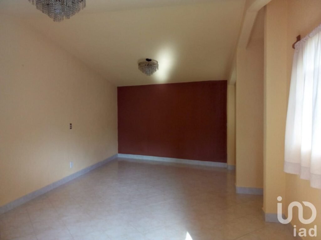 Casa en Venta en de Nepantla de Sor Juana Inés de la Cruz, en Tepetlixpa, México