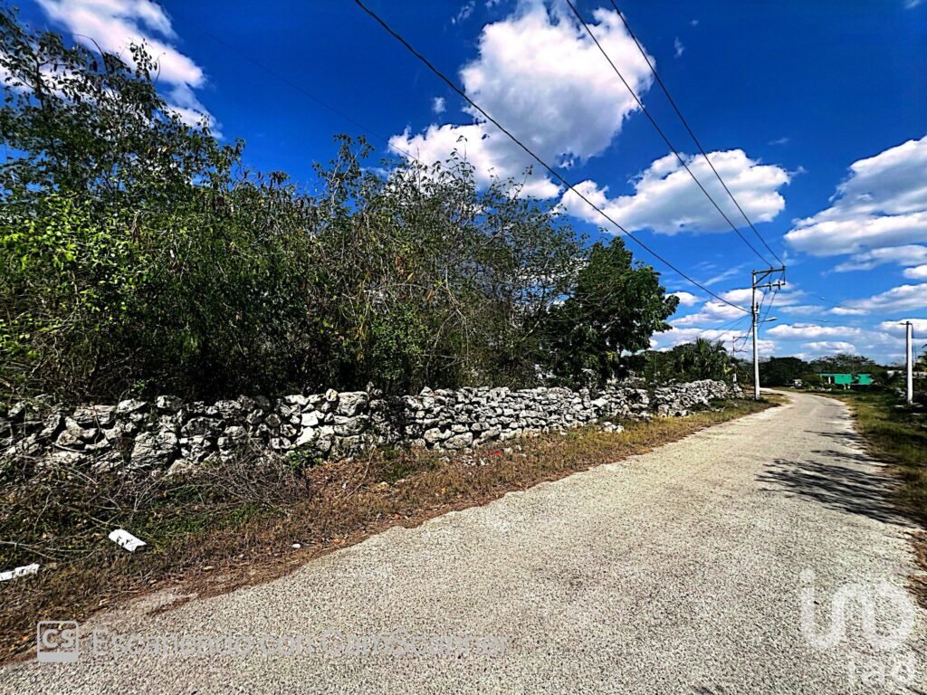 Venta de Terreno en Kinchil a 48 meses