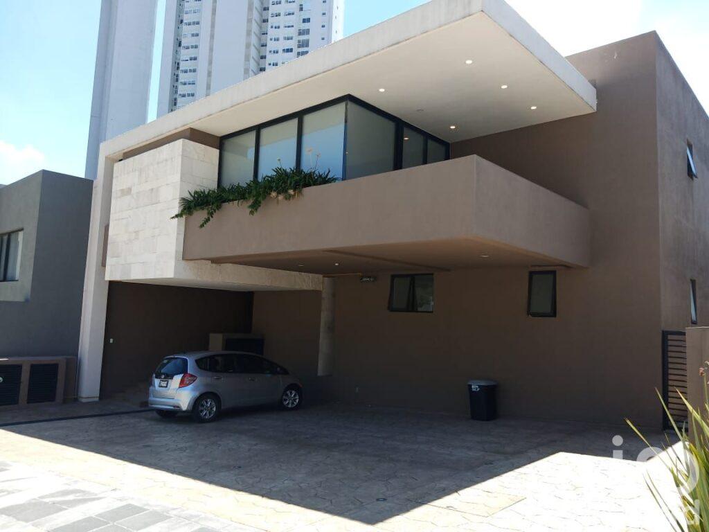 CASA VENTA BOSQUE REAL