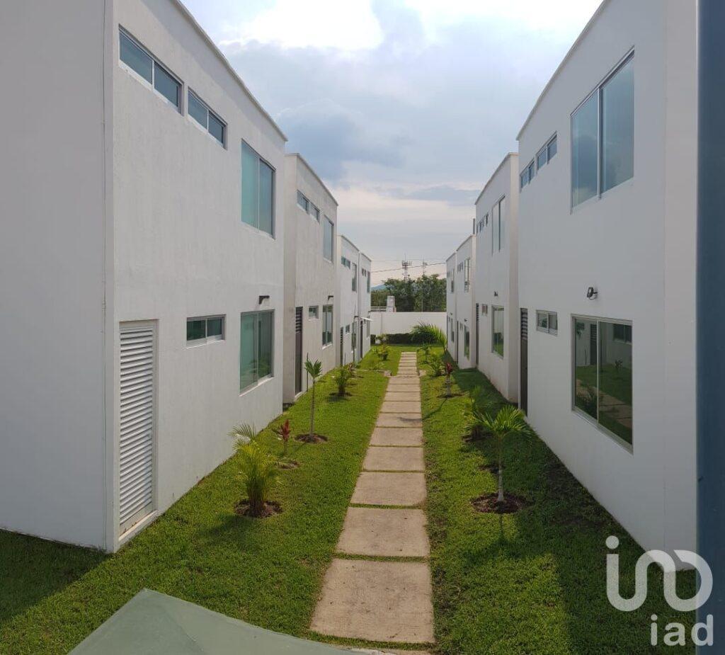 Casa nueva en privada con vigilancia , ideal para vacacionar Oaxtepec Morelos