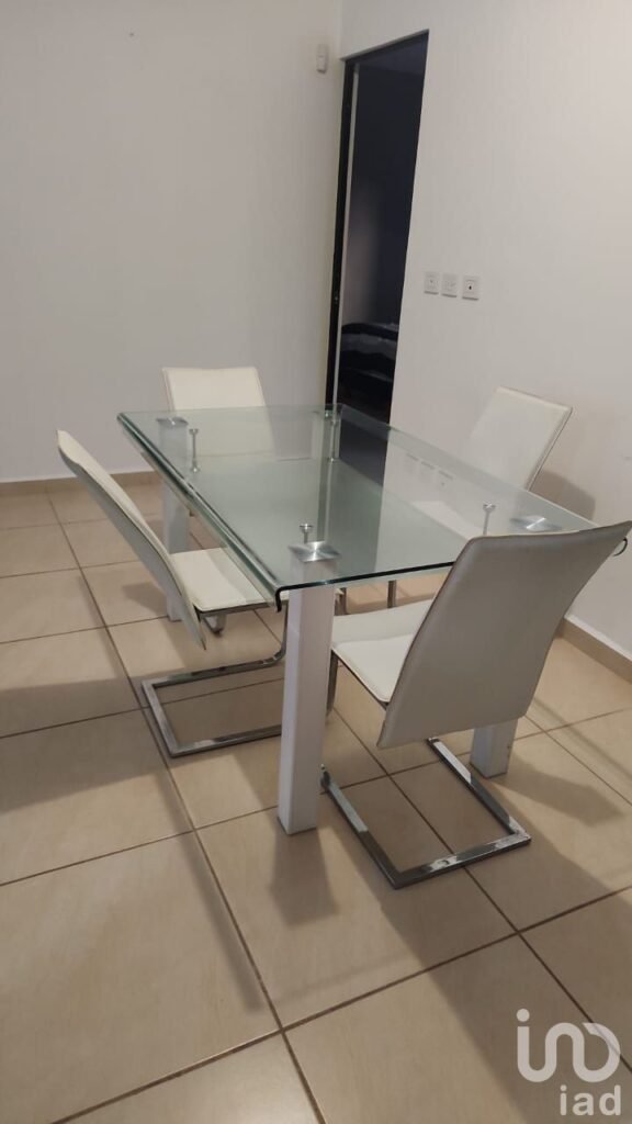 Departamento en RENTA Residencial Lirios Amueblado