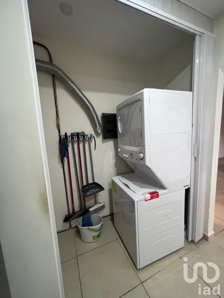 Departamento en RENTA Residencial Lirios Amueblado