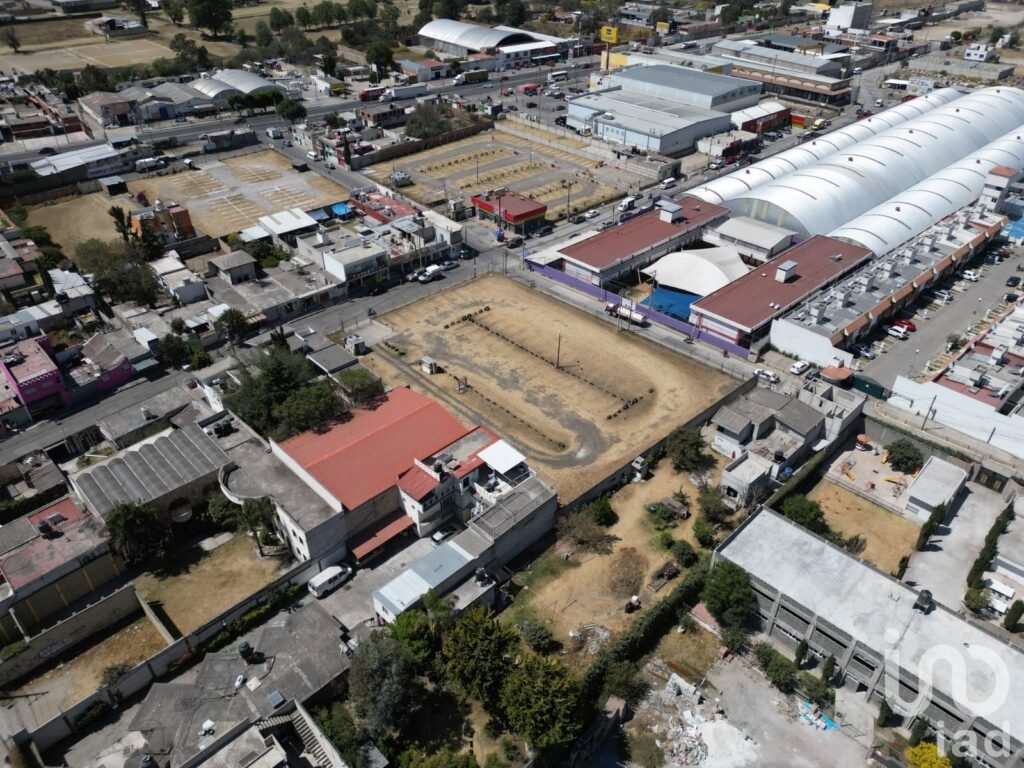 Terreno en esquina en Renta para Franquicia (parcial o totalmente)
