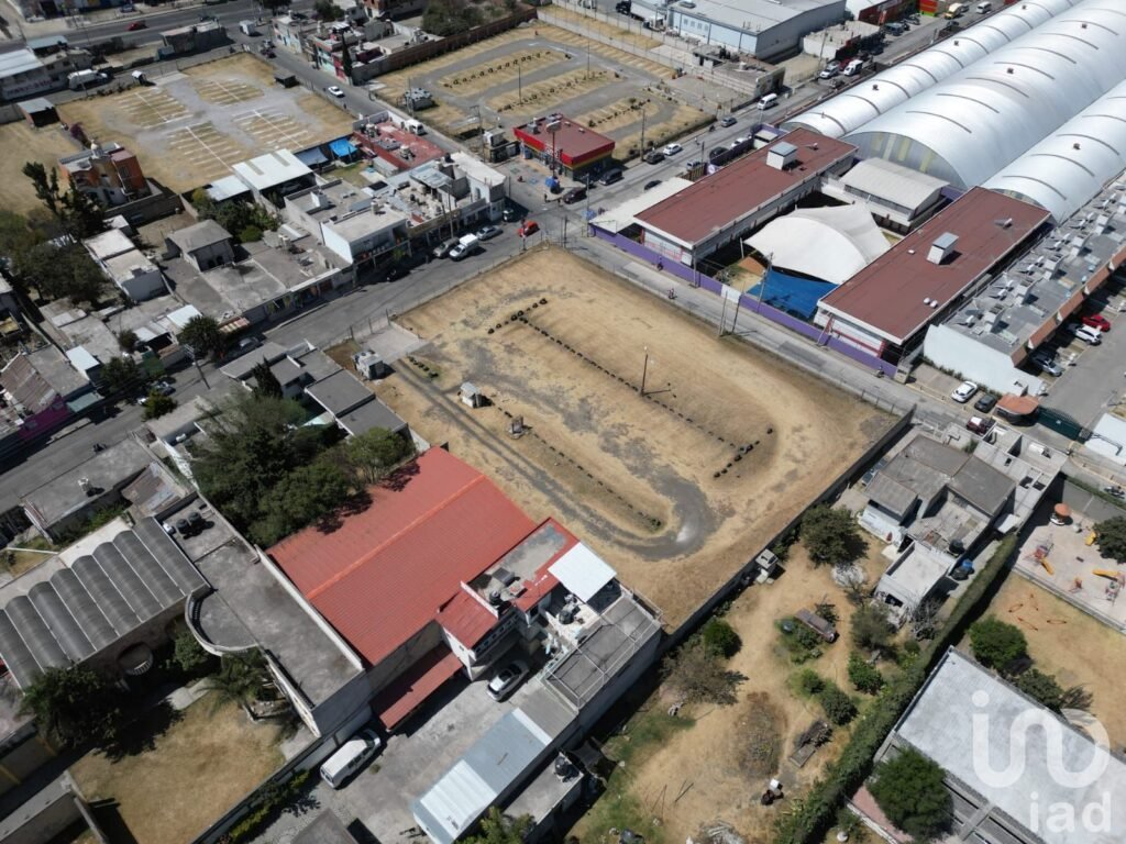 Terreno en esquina en Renta para Franquicia (parcial o totalmente)