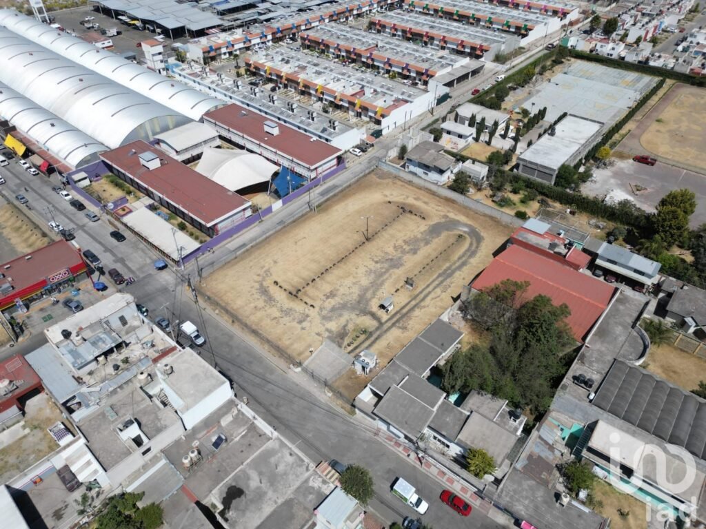 Terreno en esquina en Renta para Franquicia (parcial o totalmente)
