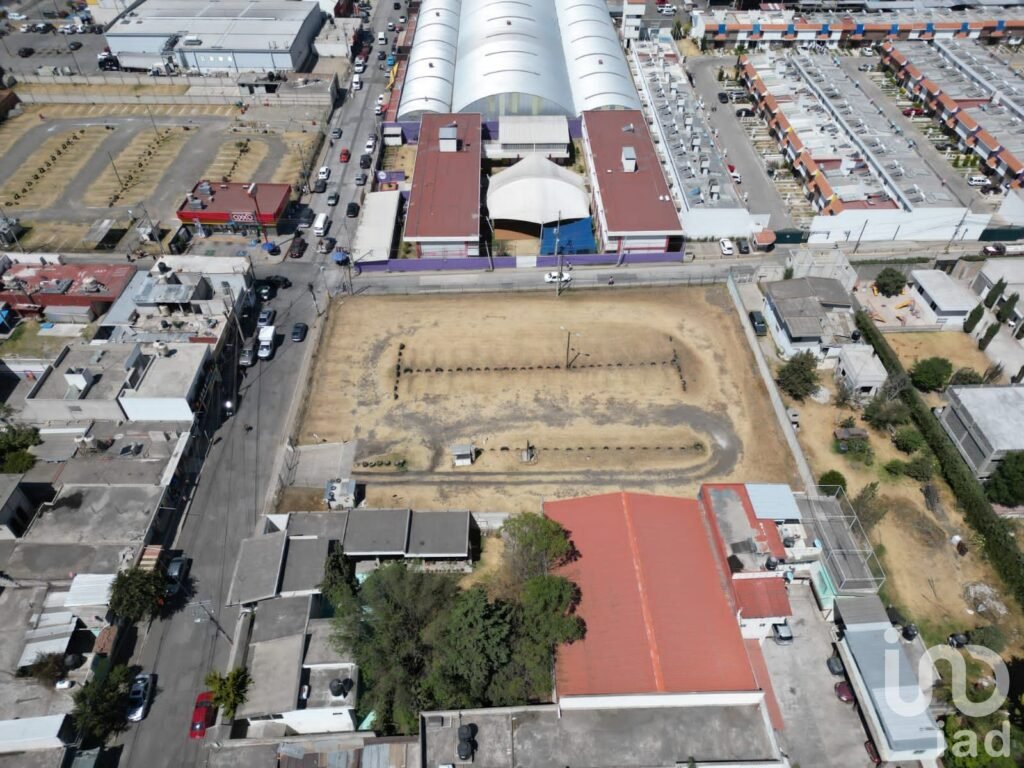 Terreno en esquina en Renta para Franquicia (parcial o totalmente)